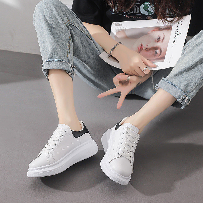 2022 Autumn New McQueen White Shoes Men&#039;s Korean Version Of The Wild Trend Casual Thick-soled Increased Couple Sports Shoes