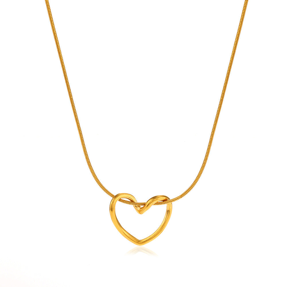 Europe And The United States Popular INS Style Simple Hollow Love Necklace Women&#039;s Personality Fashion Heart-shaped 18K Gold-plated Titanium Steel Clavicle Chain