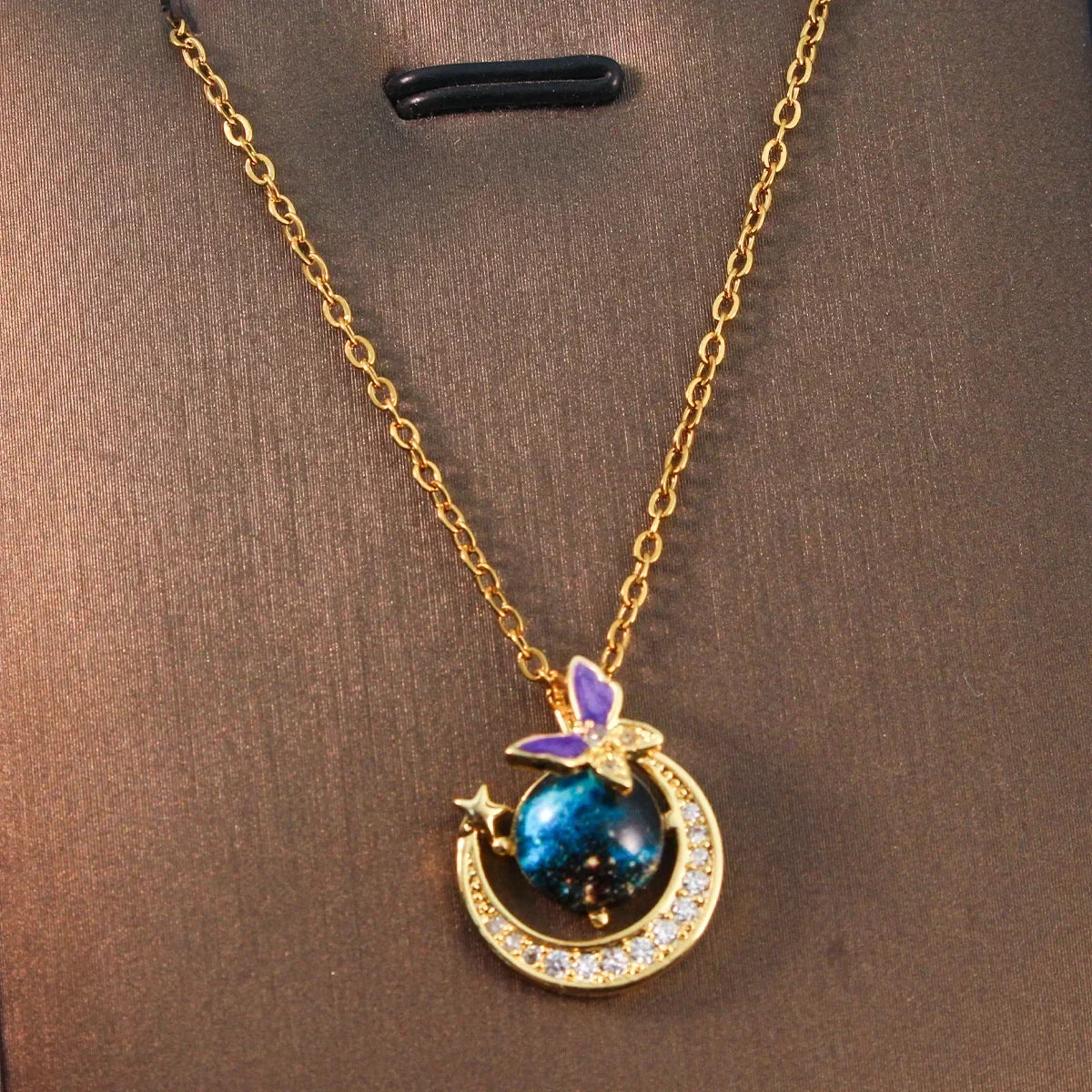 Charm Fashion Dream Planet Moon and Star Pendant Necklace for Women Cute Spaceman Crystal Zircon Choker Chain Jewelry Wholesale