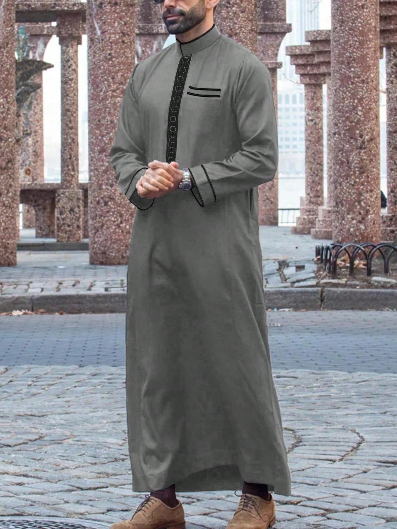 Luxury men's Islam Muslim Arab men's robe, long sleeve embroidered stand collar Arab men thobe