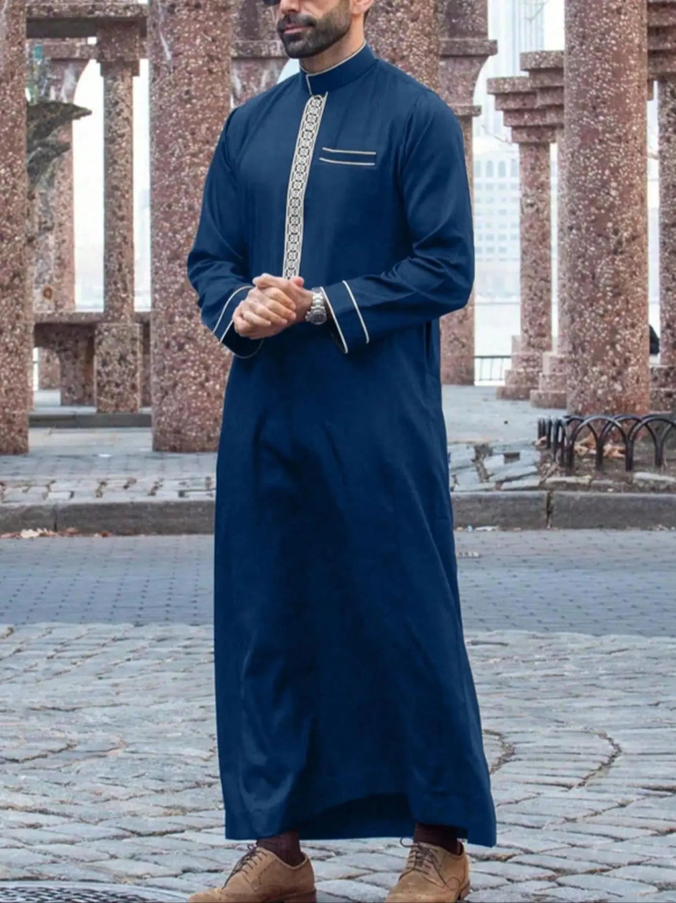 Luxury men's Islam Muslim Arab men's robe, long sleeve embroidered stand collar Arab men thobe